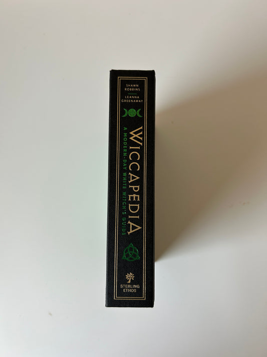 Wiccapedia: A Modern-Day White Witch’s Guide – Shawn Robbins & Leanna Greenaway