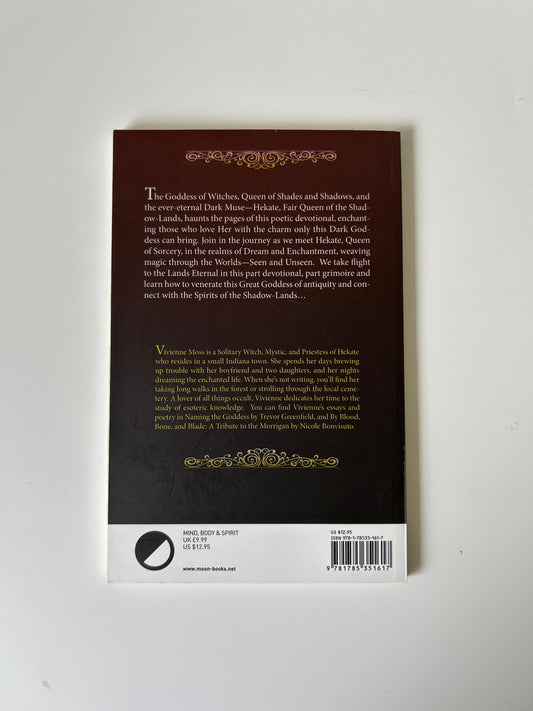 Hekate: A Devotional (Pagan Portals) - Vivienne Moss