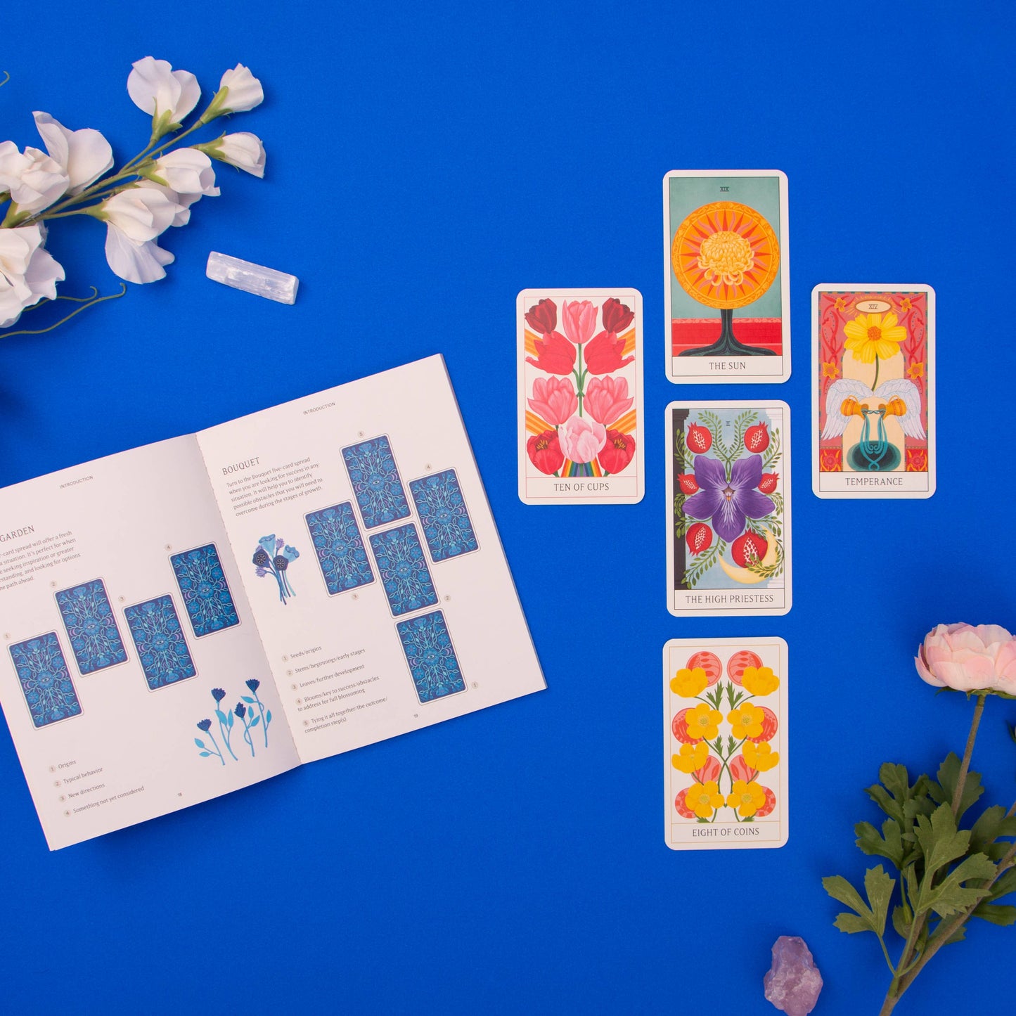 Floral Tarot: Access the Wisdom of Flowers